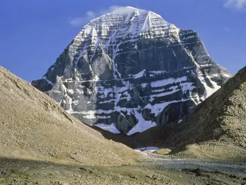 Kailash Mansarovar Helicopter Tour