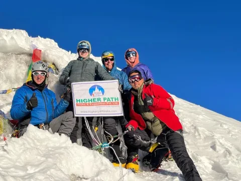 Best Trekking Peaks in Everest Region for Beginners
