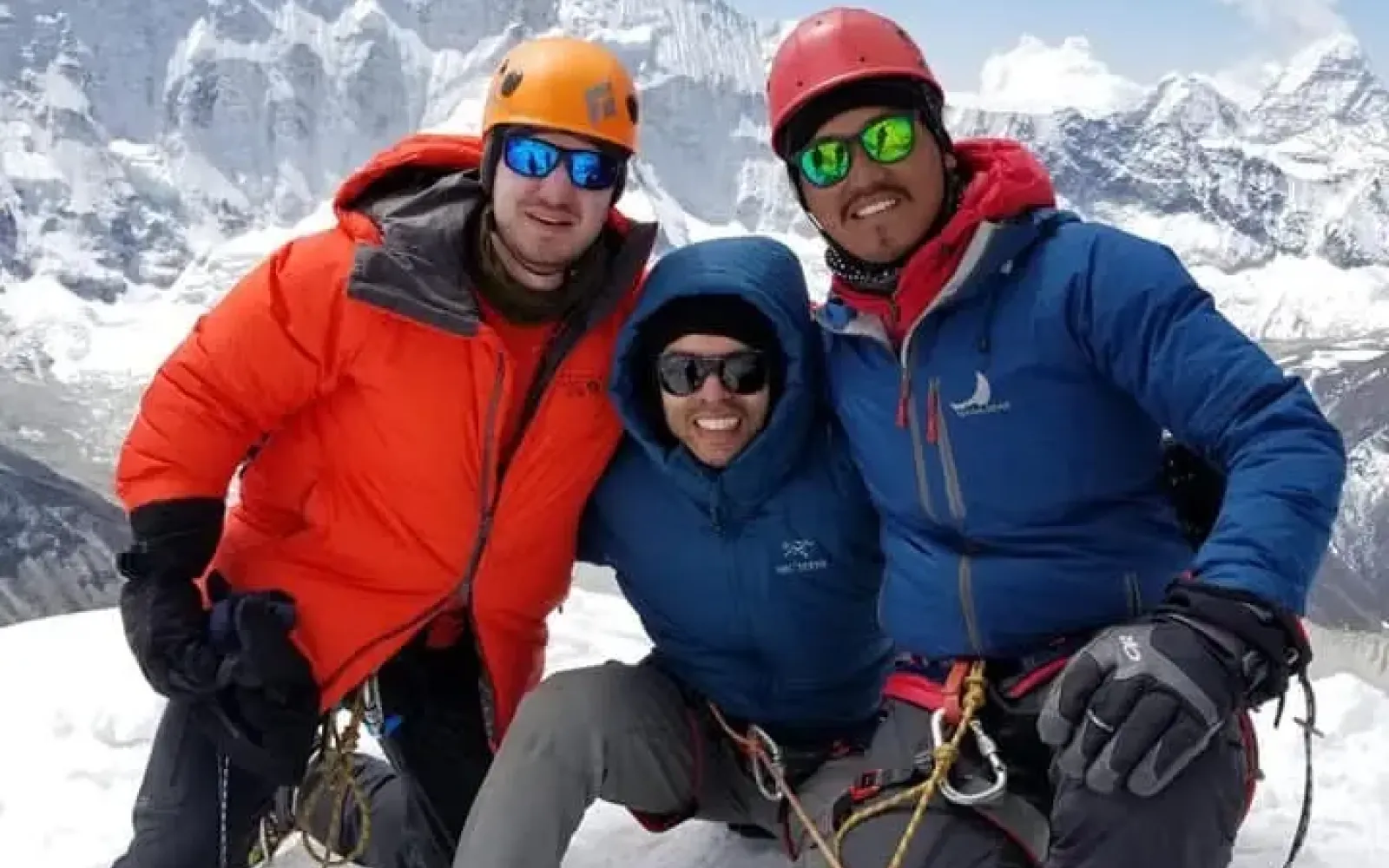 From Trekking to Summit: Island Peak and Lobuche Peak Climbing Services