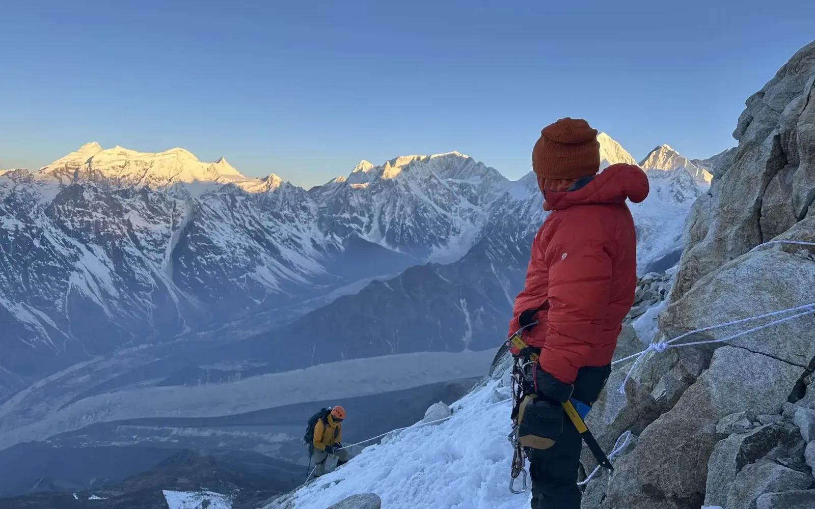 Top Tips for Climbing Larkya Peak Safely