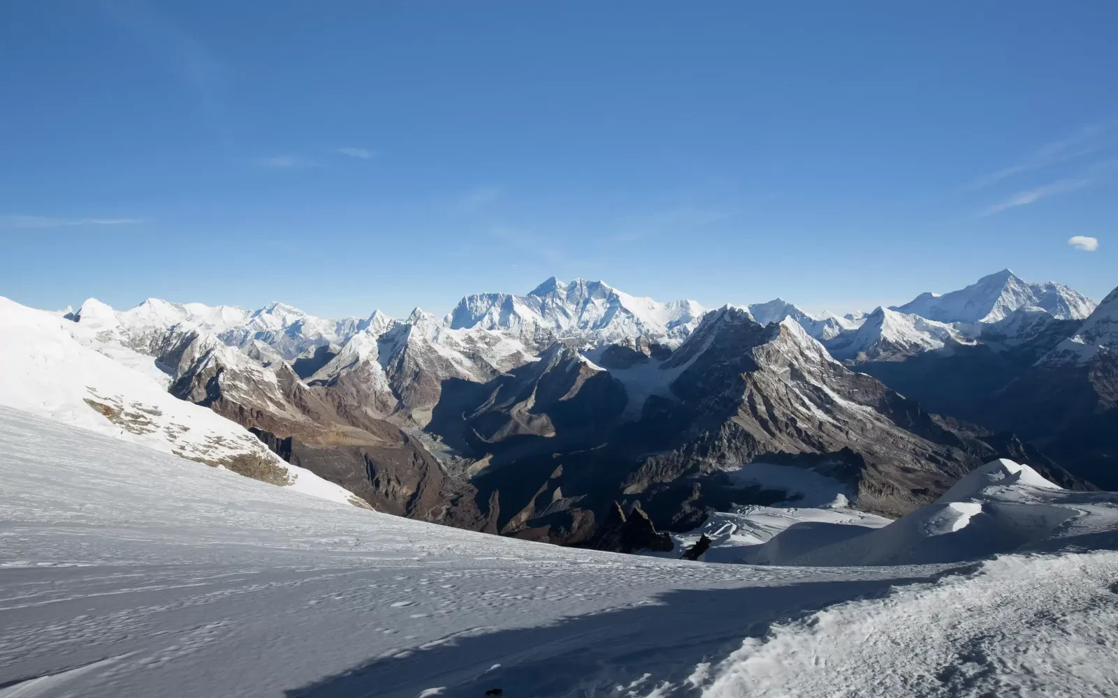 The Best Hiking Adventures: Famous Peak Climbs in 2025