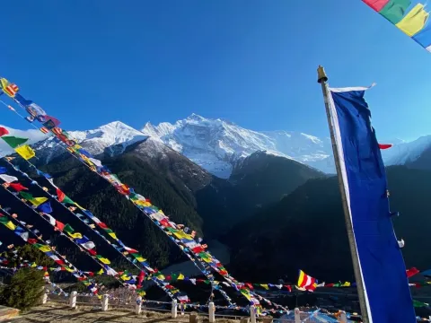 On the way to Annapurna Circuit