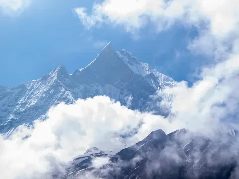 What Is the 2 PM Rule in Everest? A Life-Saving Mountaineering Rule Every Climber Must Understand