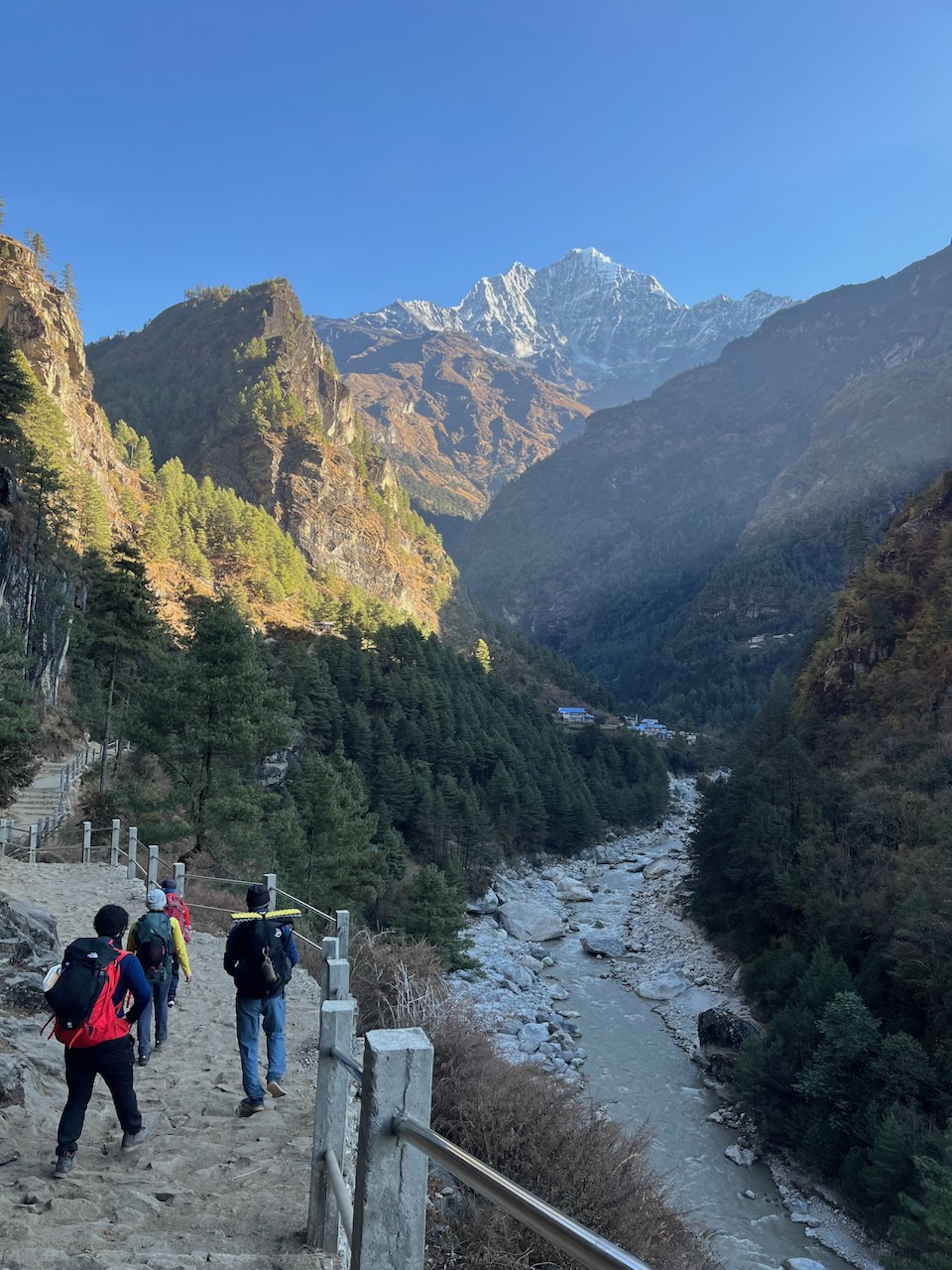 Mt.Thamserku view, on the way to Lobuche East.