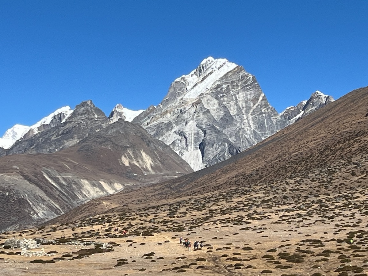 Lobuche East Peak